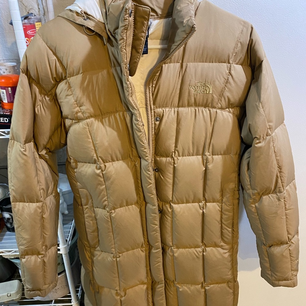 Tan north face coat - size S